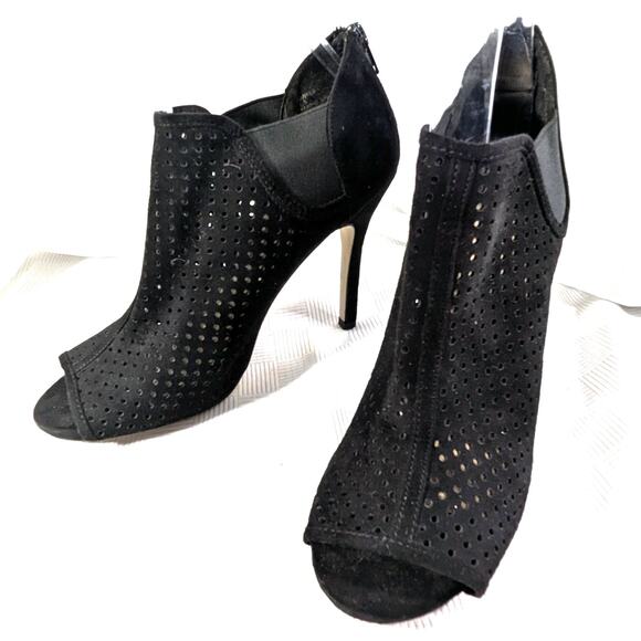MADDEN GIRL! BLACK VEGAN SUEDE LEATHER PERFORATED DETAIL STILETTO HEELS! SZ 7.5M - Picture 10 of 10